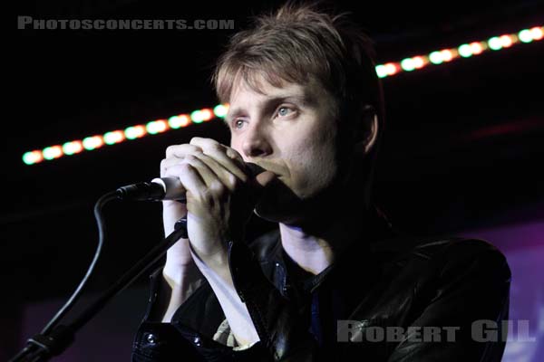 FRANZ FERDINAND - 2009-02-03 - PARIS - Studio SFR - Alex Kapranos